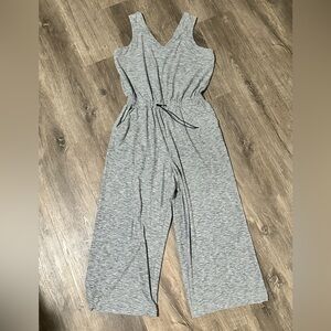 ROMPER or DRESS 2 for $22!

Old Navy Heather Gray Jumpsuit